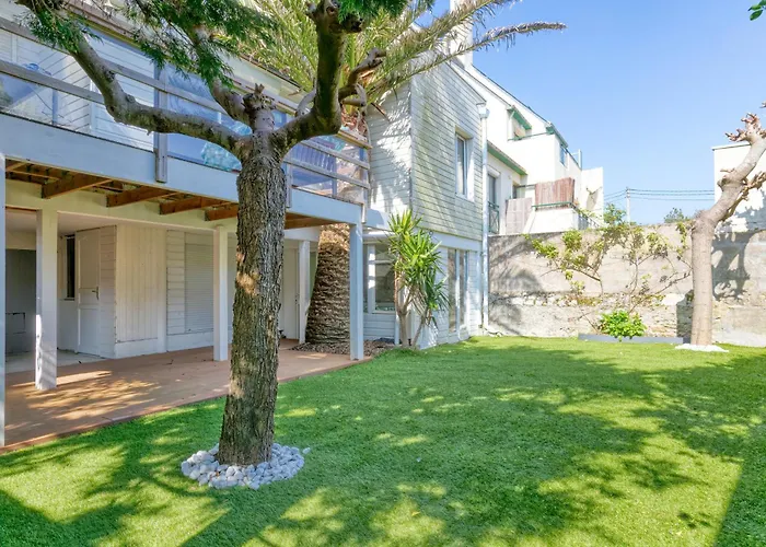 La Maison De Port Lin Holiday home *